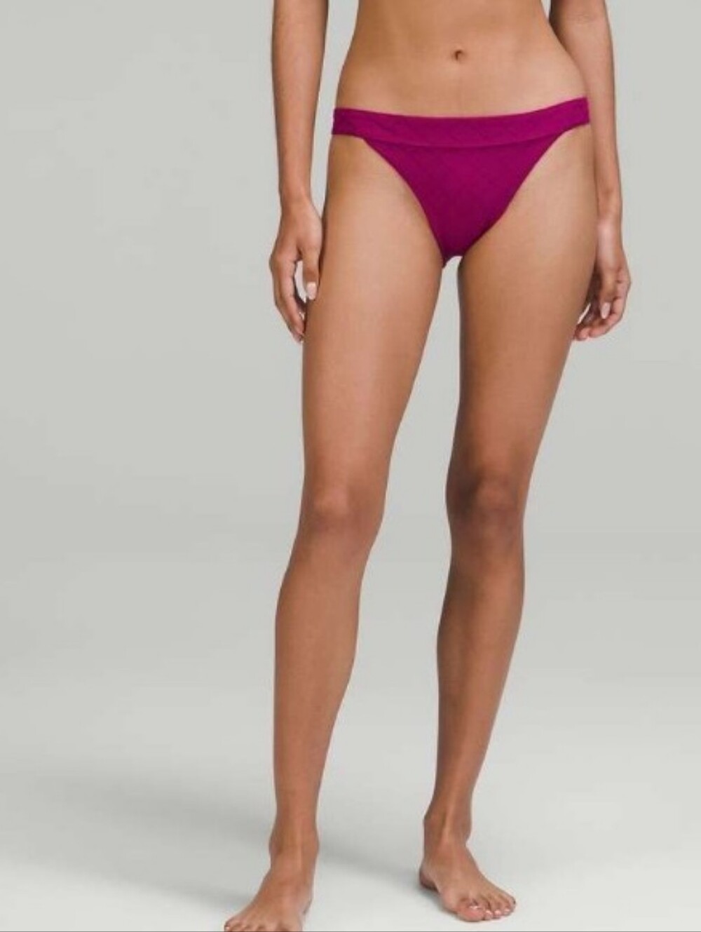 Lululemon NWOT Diamond Grid Skimpy Bikini Botton Size 6.